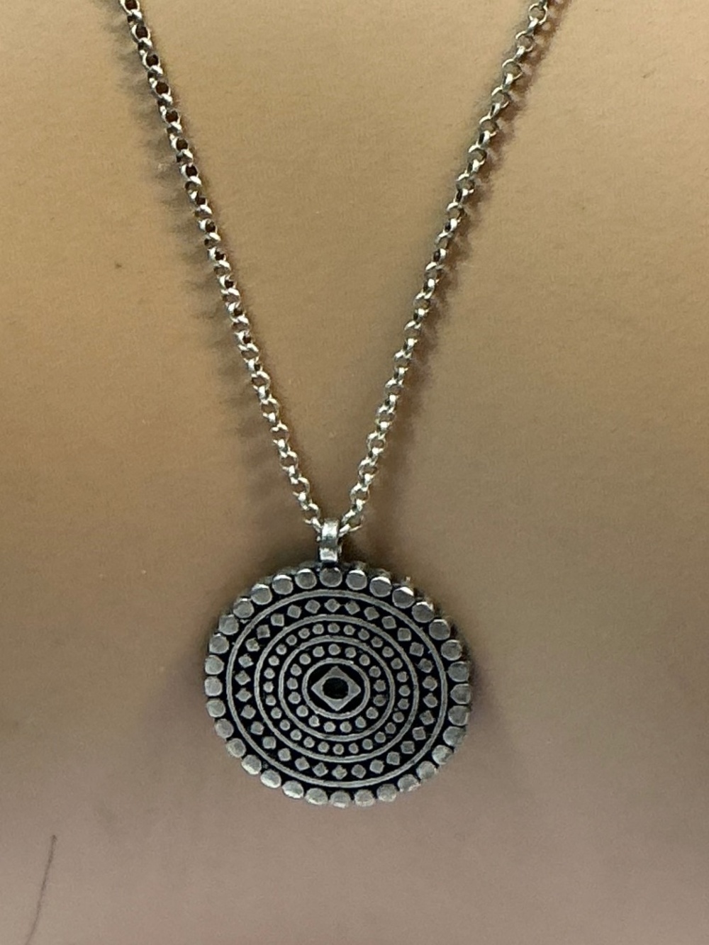 Vintage Sterling Silver Mandala Dot Pendant Necklace. 22.75 inches long